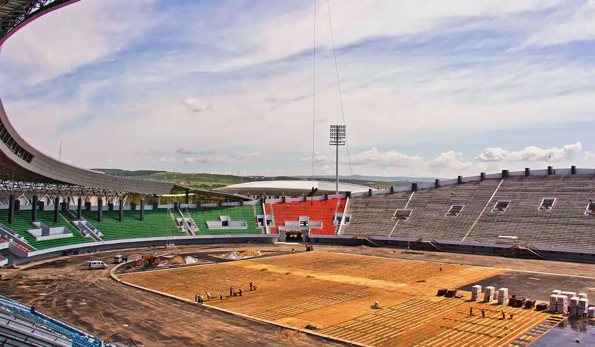Construcción de un Estadio de 20.000 Personas